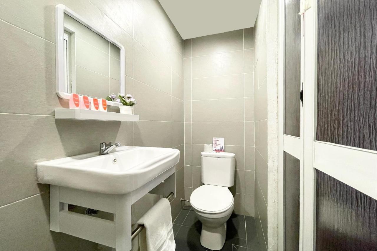 Oyo 90334 Mawlaya Hotel Bayan Lepas Ngoại thất bức ảnh