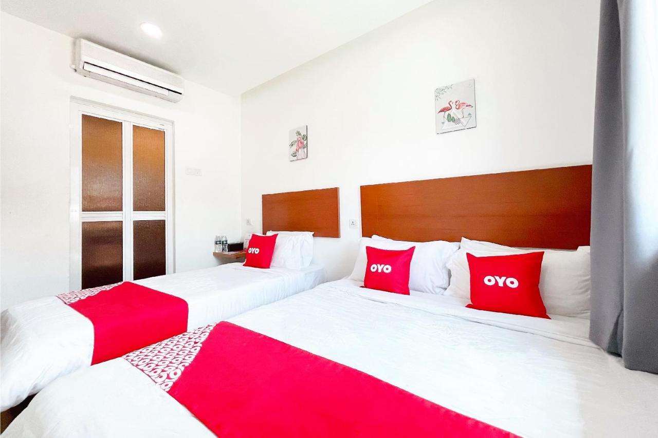 Oyo 90334 Mawlaya Hotel Bayan Lepas Ngoại thất bức ảnh